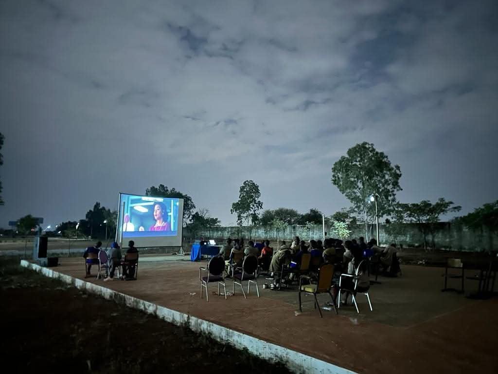 Séance de cinéma en plein air